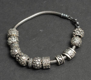 Pandora armlænke med 13 charms