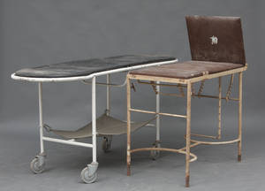 Par brikse fra Nordisk Films rekvisitlager 2