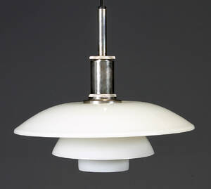 Poul Henningsen for Louis Poulsen. Pendel PH 4½-4 Denne vare er sat til omsalg under nyt varenummer 4205540