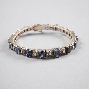 Armband i silver med safirer och småbriljanter 