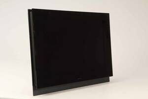 Bang  Olufsen. Beovision 7 32