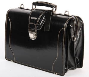 Apples. Skuldertaske i sort læder.