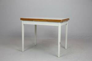 MATBORD, vitmålad, med Perstorpsskiva