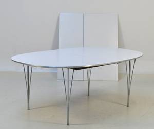 Piet Hein 1905-1996 Bruno Mathsson 1907-1988. Super Ellipse spisebord med to tillægsplader, model B619