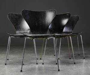 Arne Jacobsen. Sæt 4 stole, model 3107 4