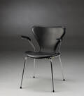 Arne Jacobsen. Syver armstol model 3207