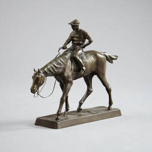 Figurin patinerad vitmetall