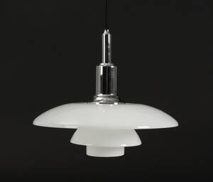 Poul Henningsen. PH 32 pendel