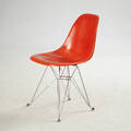 Stol Eames DSR