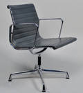 Charles Eames 1907 - 1978. Kontorstol, model EA-108