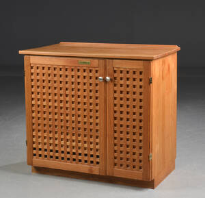 Trip Trap. Minibar af teak. 