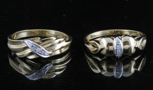 2 zirconia rings in 18kt  This lot has been put up for resale under the new lot no. rnrn4142780