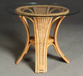 Rattan-Beistelltisch mit Glasplatte Diese Ware steht erneut zur Auktion unter der Warennummer 4713262