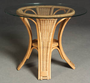 Rattan-Beistelltisch mit Glasplatte Diese Ware steht erneut zur Auktion unter der Warennummer rnrn4713262