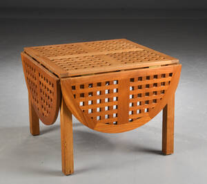 Trip Trap. Kløverformet bord af teaktræ