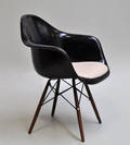 Charles Eames 1907 - 1978. Armstol, model DAW