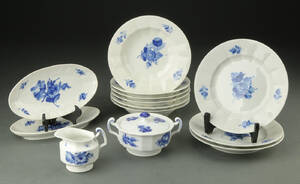 Royal Copenhagen. Blå Blomst service 13