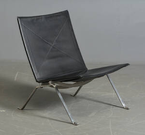 Poul Kjærholm. Lænestol, model PK-22, sort læder