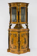 Eckschrank im Stil des Barock