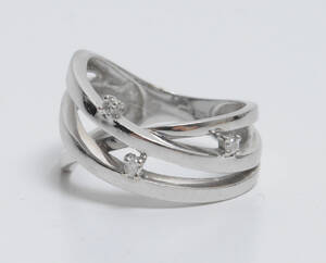 Jens J. Aagaard - Ring med 3 brillanter
