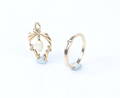 Guld vedhæng m perlemor samt ring m diamant 2