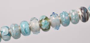 20 Charlotte Borgen beads i turkisblå nuancer 20