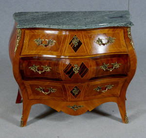 Byrå med stenskiva, rokokostil