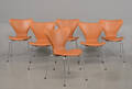 Arne Jacobsen. Seks syverstole model 3107, cognacfarvet læder 6 