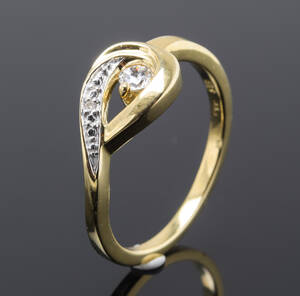 Ring med Cubic zirkonia og diamant, 14 kt. guld