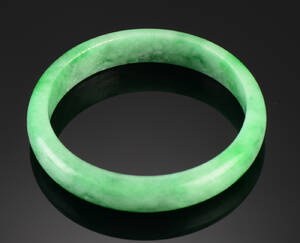 Armring af jade, 38,3 gram