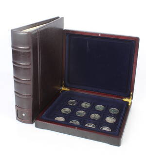 Danmarks historie. Tolv sølvmønter, b.la krigen 1864, grundloven, m.m. 