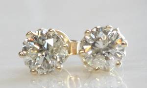 Par brillantørestikker, ca. 1.17 ct. 2