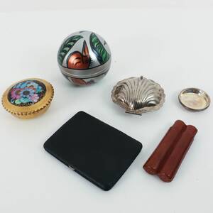 CIGGARRFODRAL, läder, pralinskål Ulrika Hydman-Vallien mm