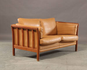 Dansk møbelproducent. To-pers. sofa 
