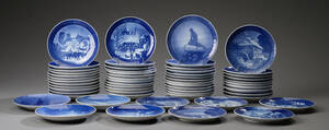 Royal Copenhagen samt Bing  Grøndahl. Samling juleplatter. 57