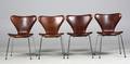 Arne Jacobsen 1901-1971. Fire stole nybetrukket med læder, model 3107 4