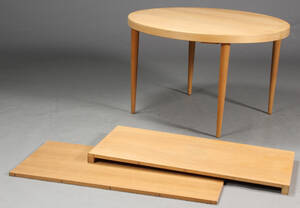 Dansk møbelproducent. Spisebord, egetræ, 1960erne