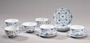 Kgl. Porcelæn Musselmalet helblonde morgenkopper 12.