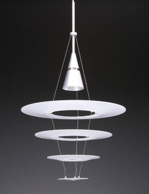 Shoichi Uchiyama for Louis Poulsen. Pendel model Enigma 425