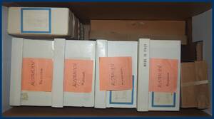 F Australien stämplad massvara i 4 skolådor