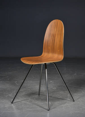 Arne Jacobsen. Stol model 3102 Tungen 