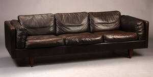 Illum Wikkelsø. Tre-pers. sofa, palisander