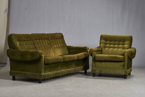 Dansk møbelproducent. Tre-pers. sofa og hvilestol 2