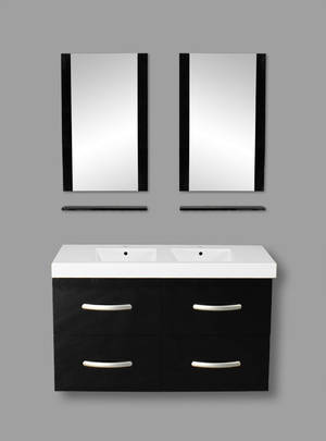 Væghængt toiletskab samt spejl