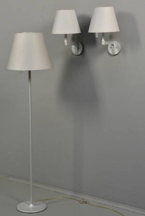 Artemide. Standerlampe med tilhørende væglampetter 3 Denne vare er sat til omsalg under nyt varenummer 4125725