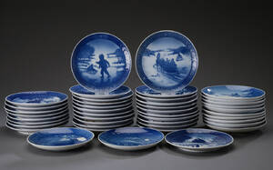 Royal Copenhagen samt Bing  Grøndahl. Samling juleplatter 42 