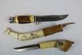 2 KNIVAR