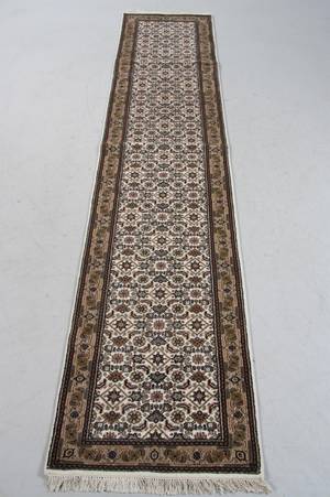 Kashmir Herati løber, 399 x 82 cm.