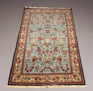Persisk Qum. 150 x 264 cm.
