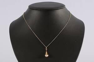 HALSBAND MED HÄNGE, 18 K guld.